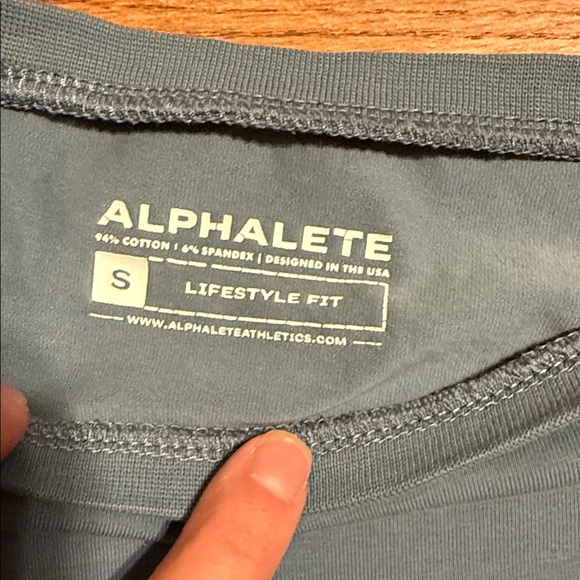 Alphalete Teal Cropped Long Sleeve Shirt - Picture 3 of 4